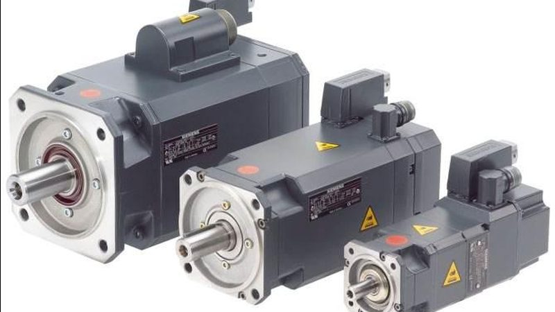 生产经理面对电机故障，责任归属如何界定？**