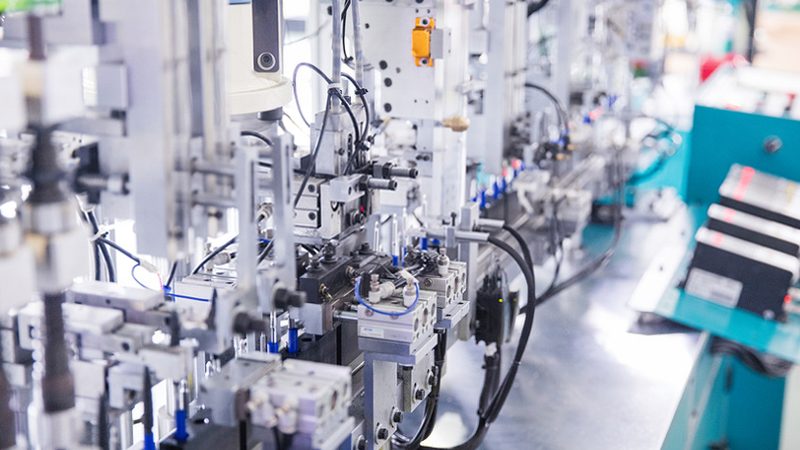 配电柜中铜排与电缆选用：实际场景中的考量因素